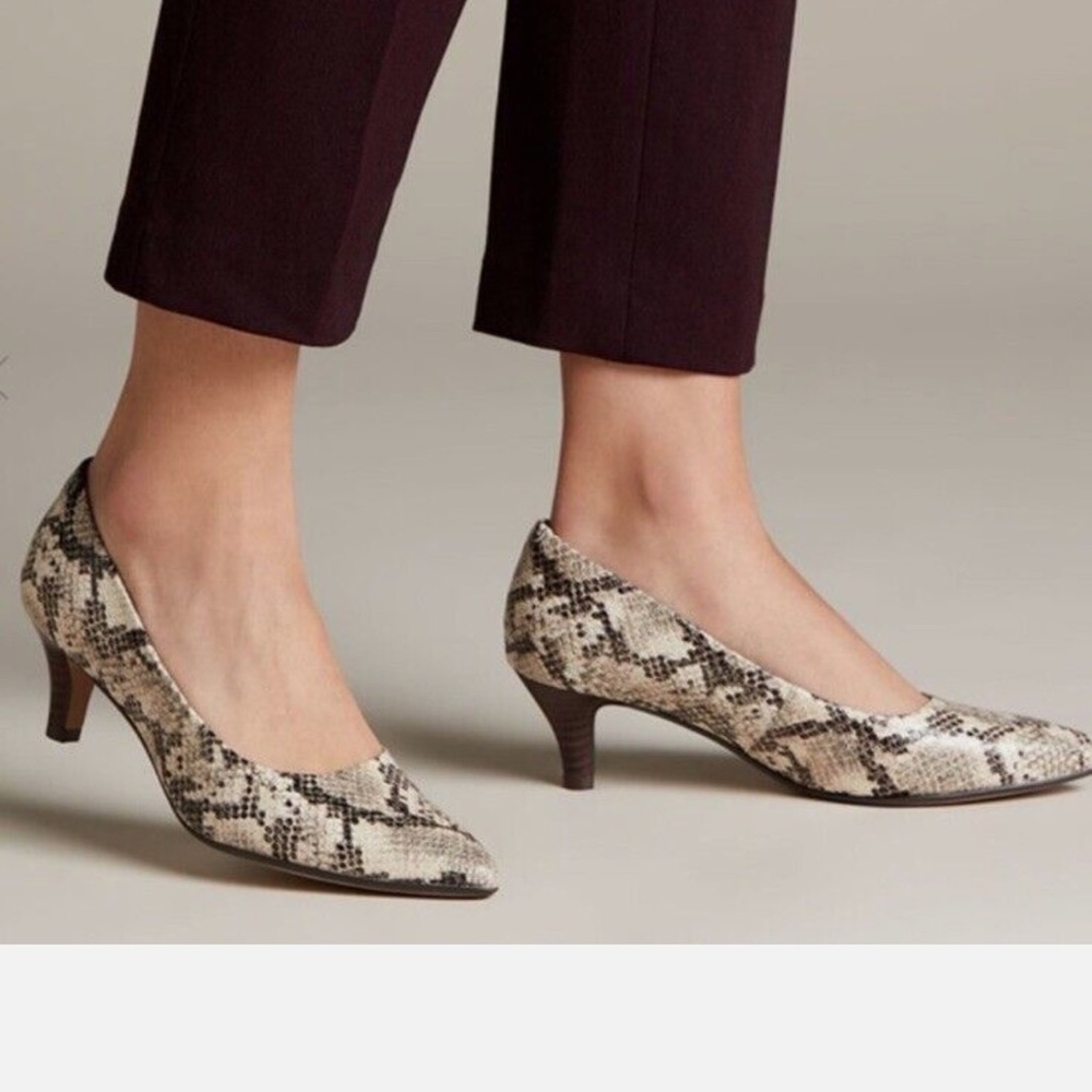 Clarks Linvale Jerica Pumps In Natural Snake Size… - image 1